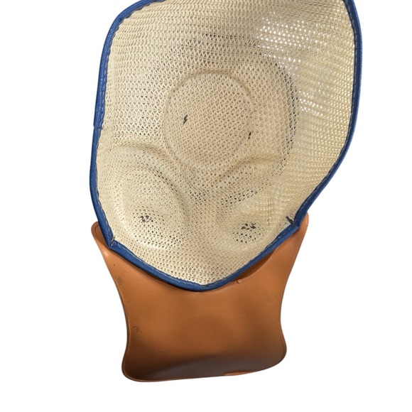 Vintage 1970’s Walt Disney World Donald Duck Hat w/ squeaky beak - Picture 8 of 9